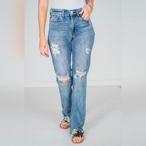 Judy Blue Distressed Straight Jeans